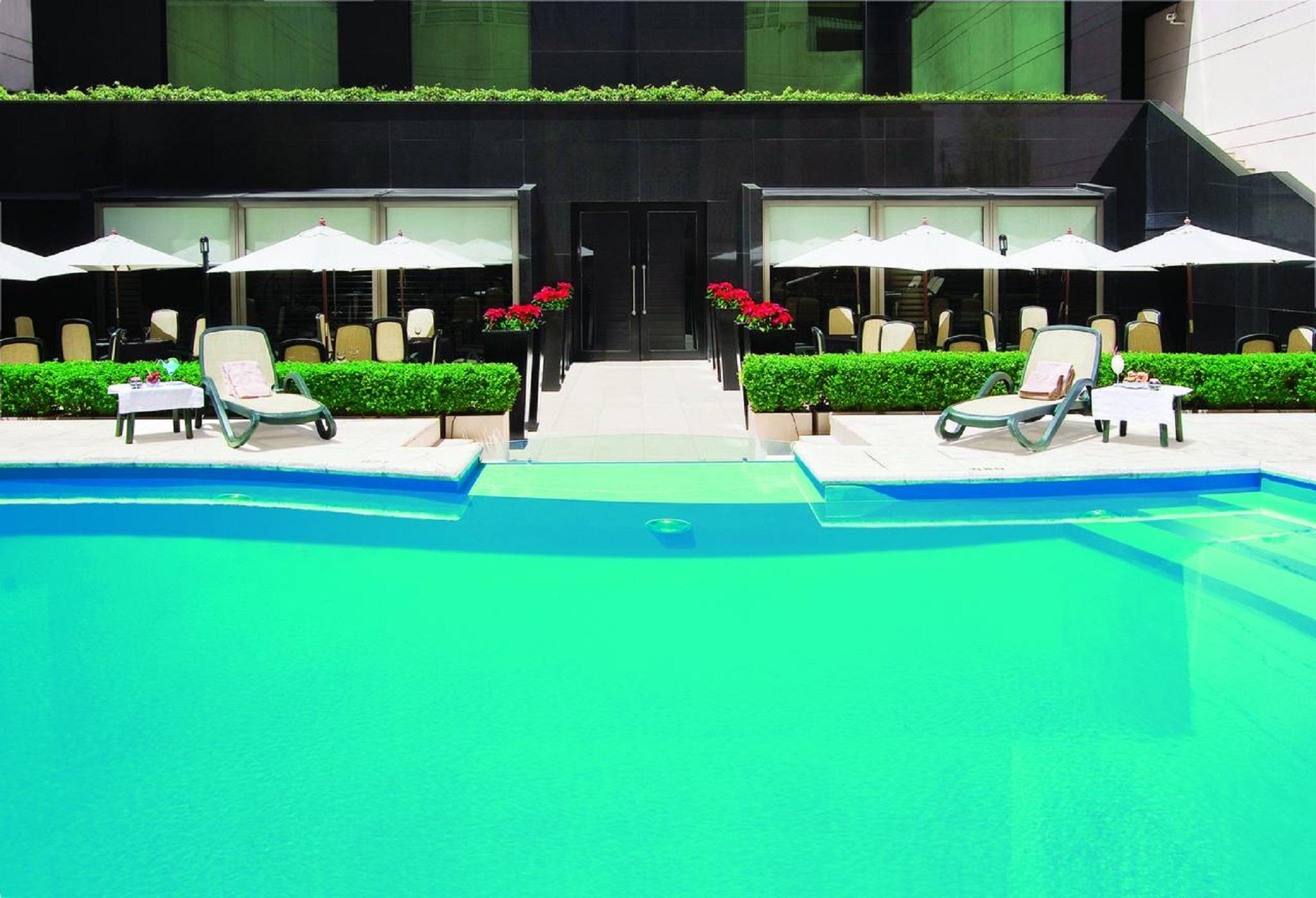 מלון בואנוס איירס Regal Pacific Puerto Madero מראה חיצוני תמונה The pool at the hotel
