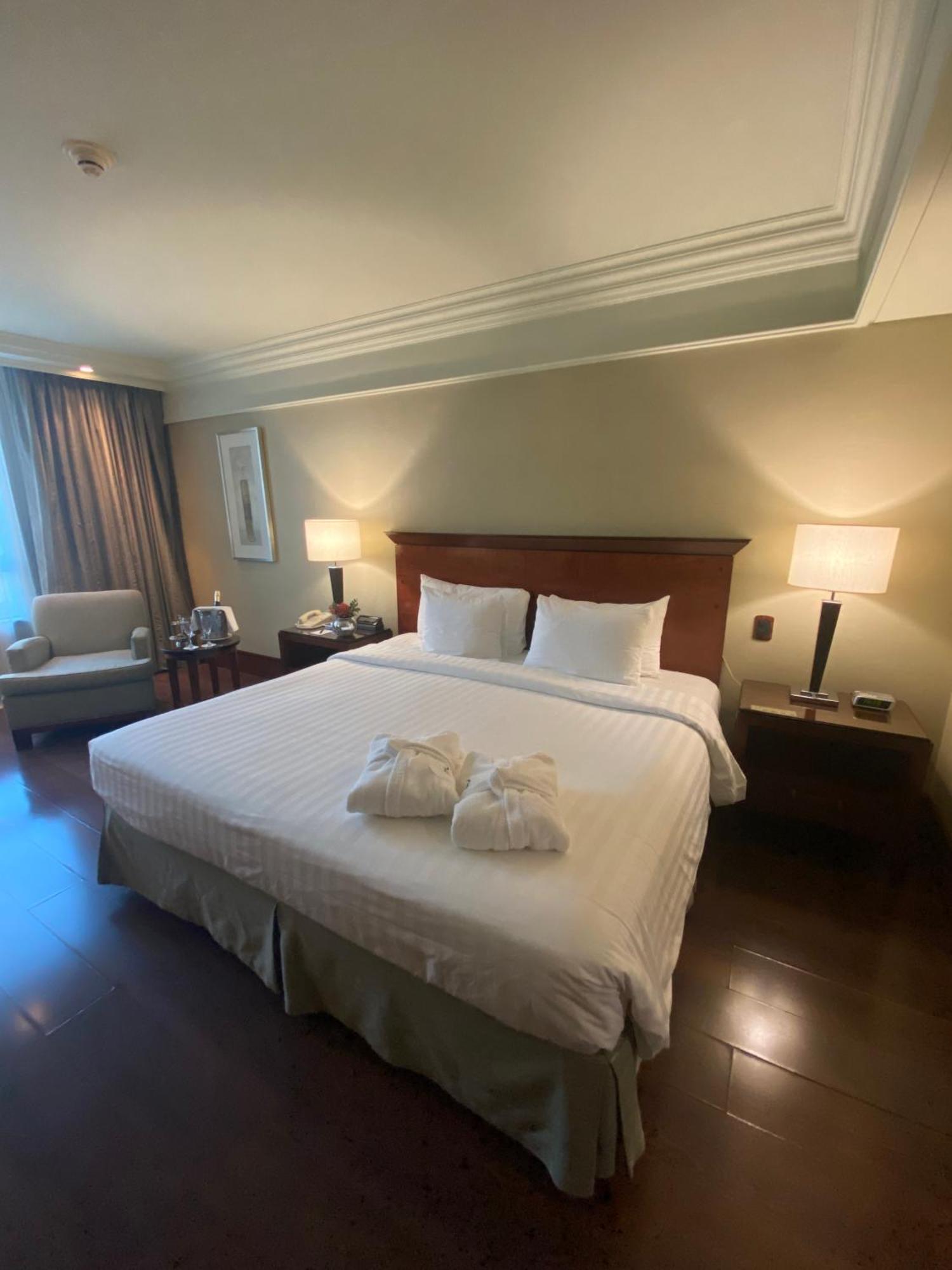 מלון בואנוס איירס Regal Pacific Puerto Madero מראה חיצוני תמונה A room at the hotel