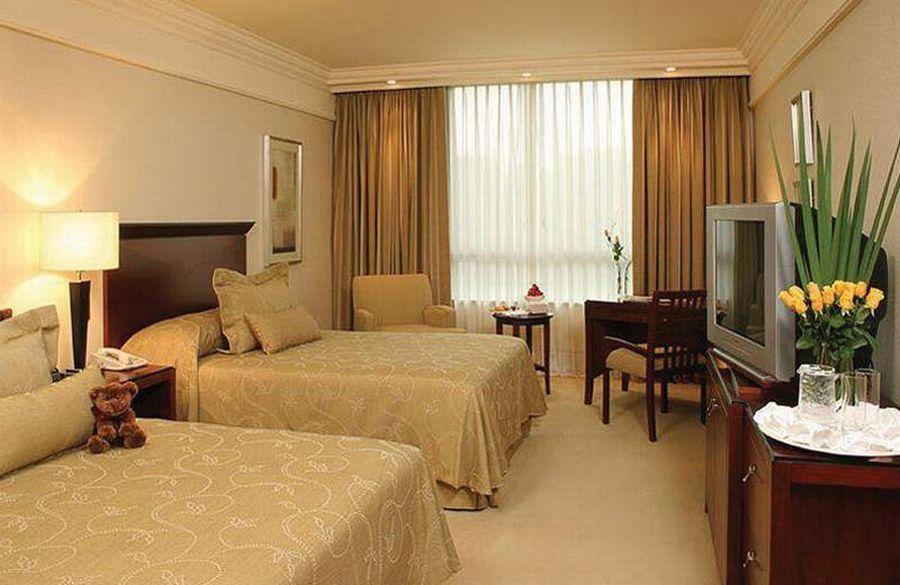 מלון בואנוס איירס Regal Pacific Puerto Madero חדר תמונה A room at the Four Seasons Hotel, Hong Kong