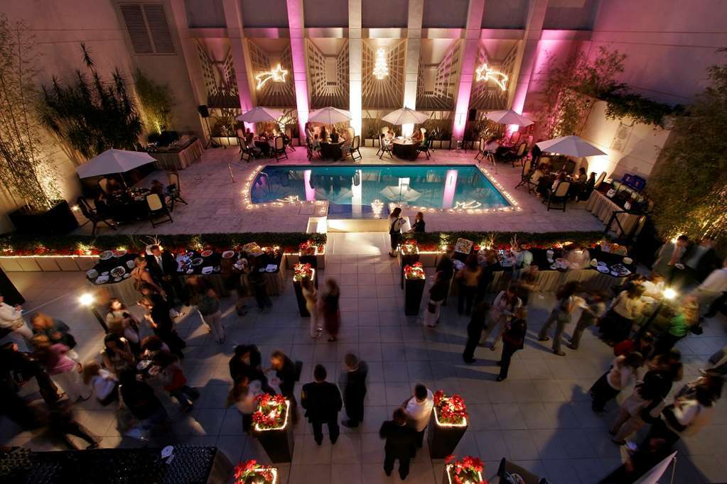 מלון בואנוס איירס Regal Pacific Puerto Madero שירותים תמונה The pool at the Four Seasons Hotel