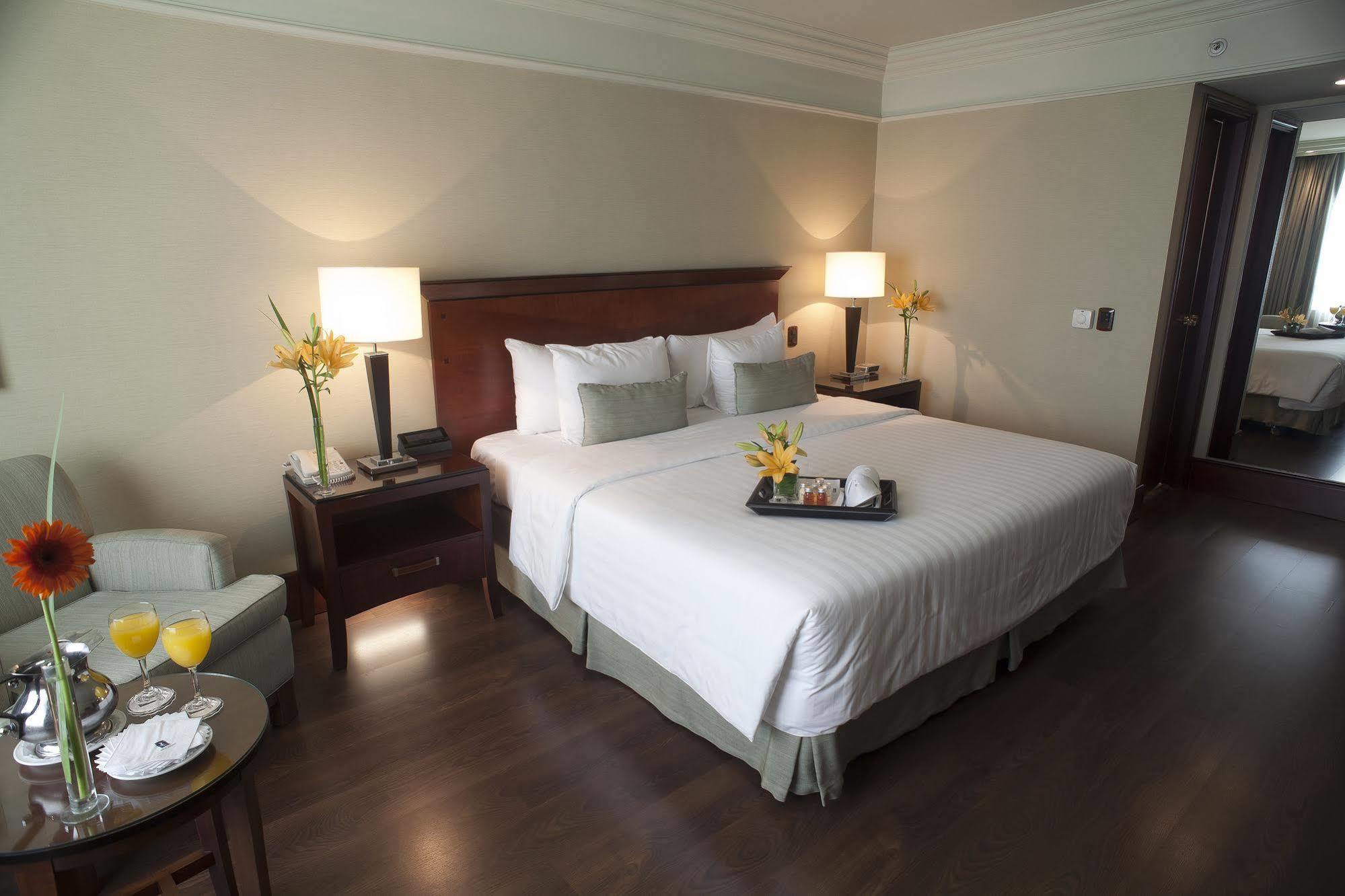 מלון בואנוס איירס Regal Pacific Puerto Madero מראה חיצוני תמונה A room at the hotel